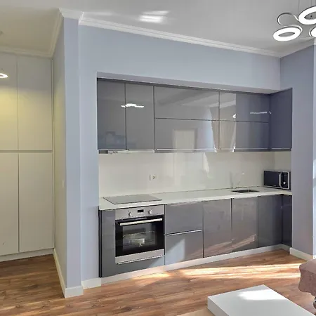 Sunny - 215 Apartment *